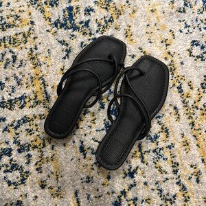 New Dolce Vita Black Strappy Leanna Sandals